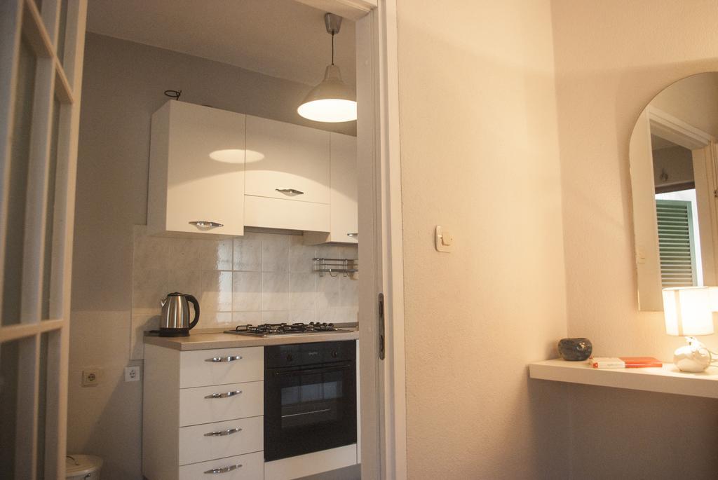 Apartments Vongula Трогір Екстер'єр фото